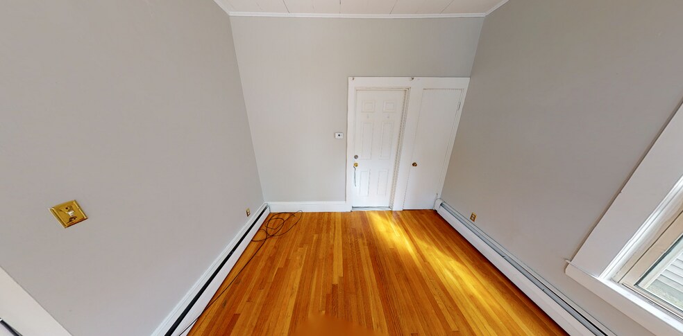 Building Photo - 20 Hingham St