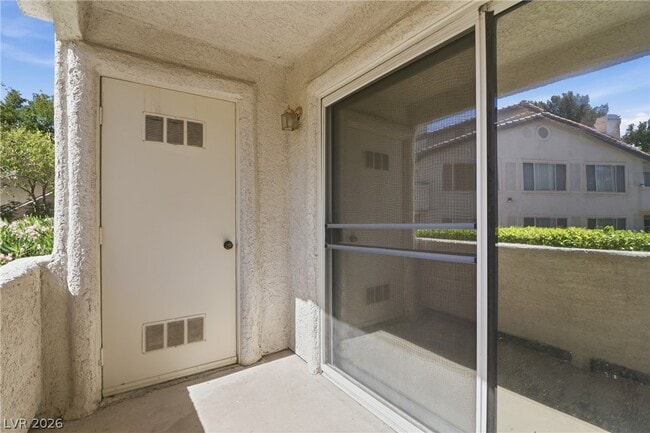 Building Photo - 3074 Tarpon