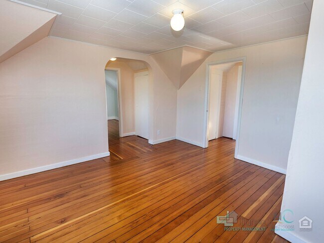 Building Photo - 3088 Felder rubs