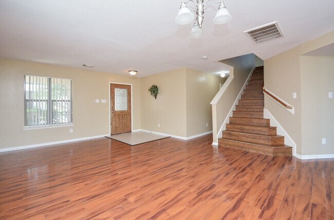 Building Photo - 15426 Lynford Crest Dr