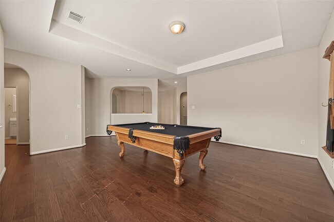Building Photo - 8110 Clearwater Crossing
