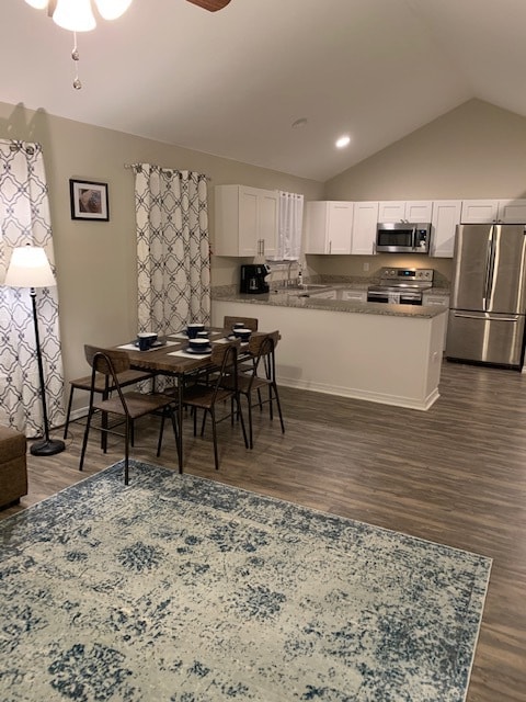 Building Photo - 141 Briarfield Ave