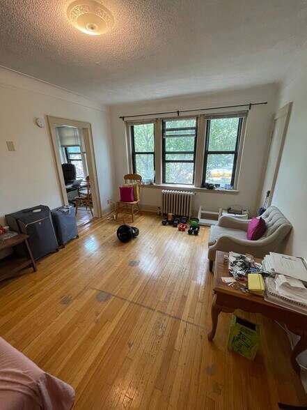 Building Photo - 145 Englewood Ave