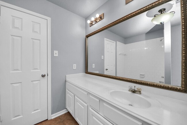 Building Photo - 9711 Andrews Ln