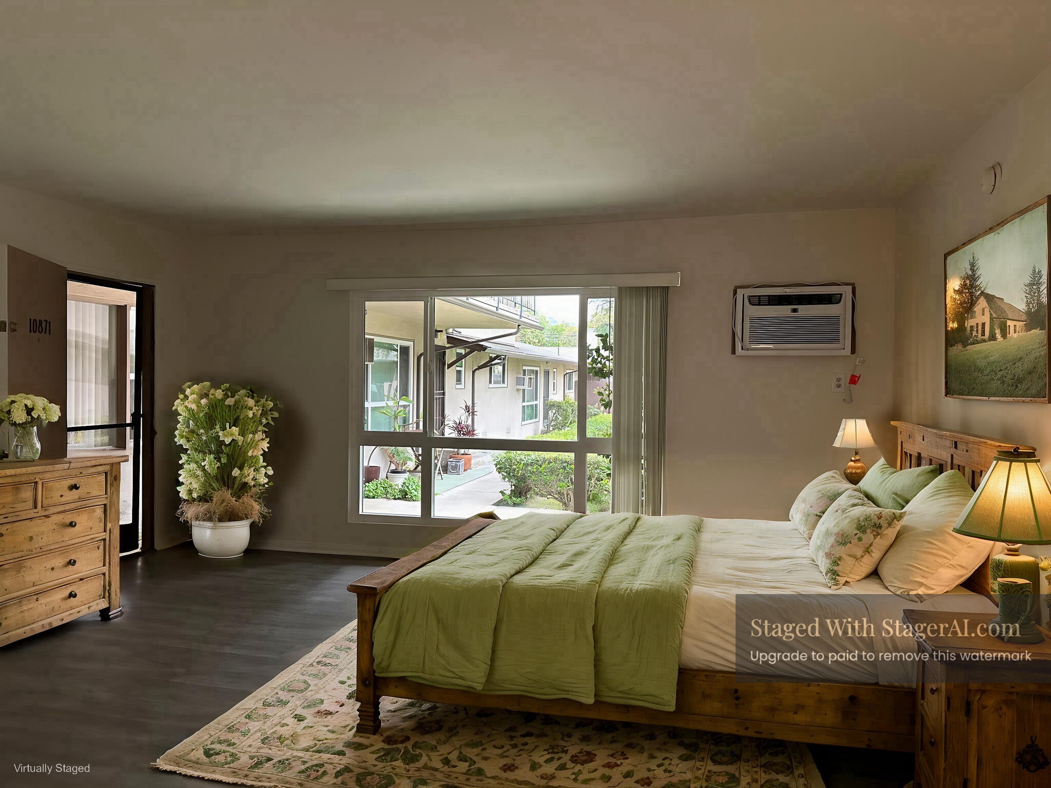 10871: This apartment has been virtually staged. Make it your own! - 10863-10881 Whipple St