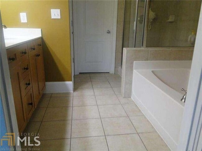 Building Photo - 1695 Mosaic Way