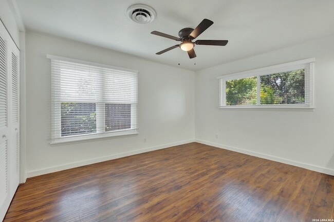 Building Photo - 146 Cardinal Dr