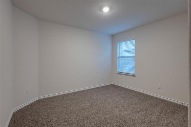 Building Photo - 2110 Hummingbird St