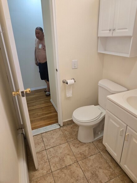 Building Photo - 101 E Blancke St