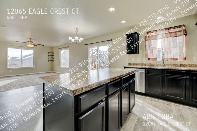 Building Photo - 12065 Eagle Crest Ct