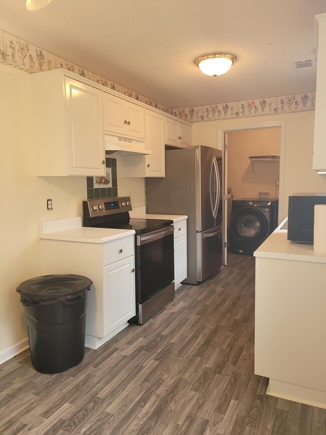 Building Photo - 1012 Cedarview Cir