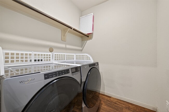 Building Photo - 5234 Jasmine Valley Ct