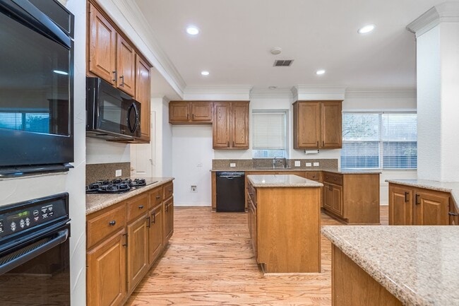 Building Photo - 3829 Bonita Dr