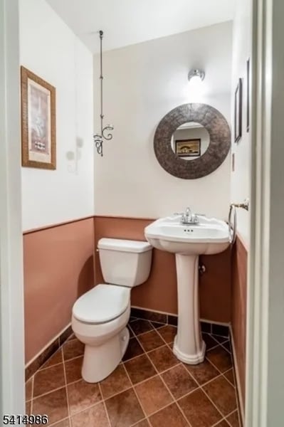 Building Photo - 606 Robin Rd