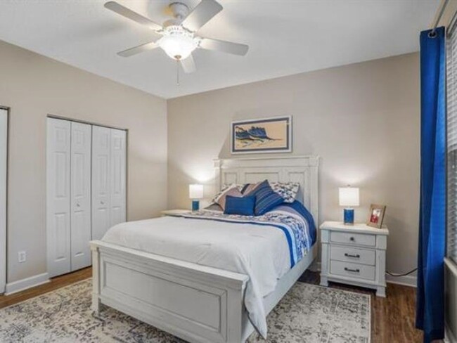 Building Photo - Three Bedroom Townhome in Southwood