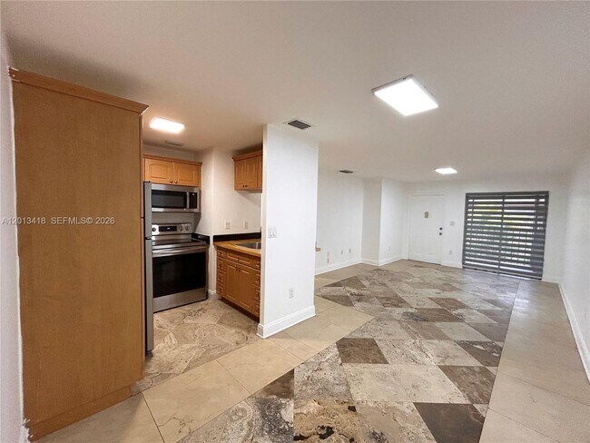 Building Photo - 15629 SW 73rd Cir Terrace