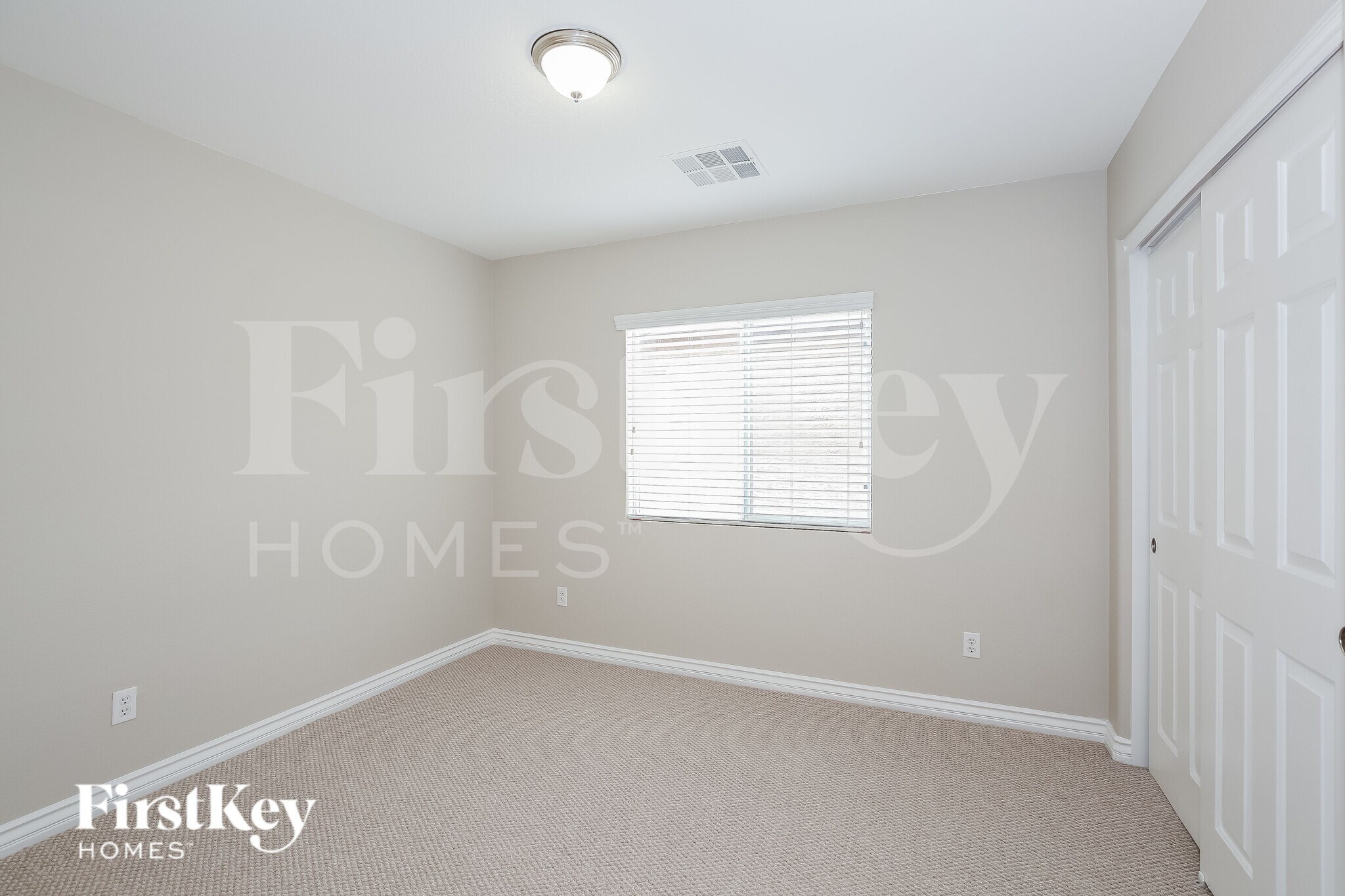 Building Photo - 7340 Chesapeake Cove St