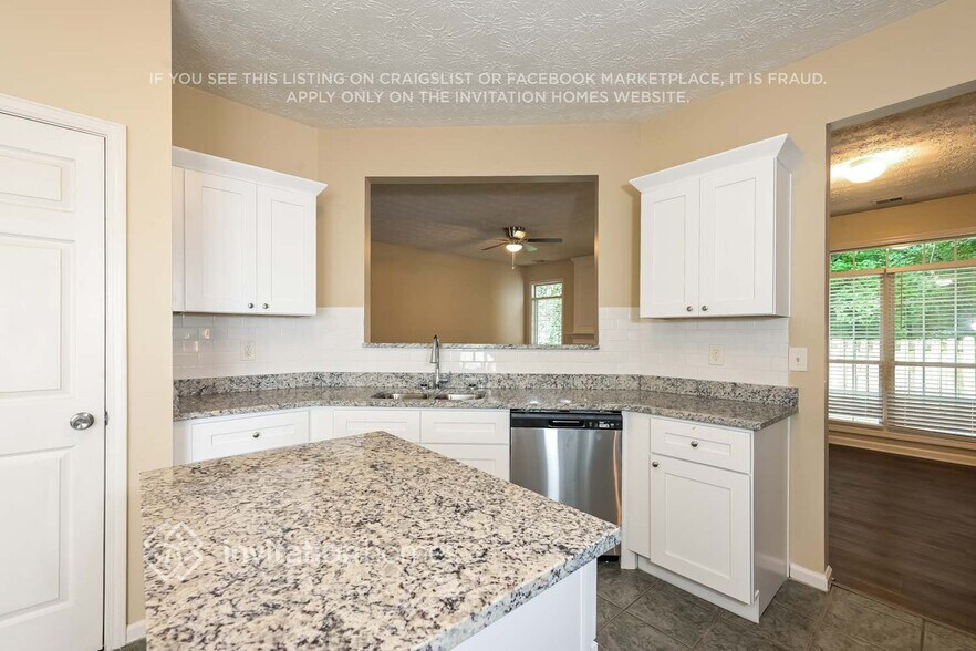 Building Photo - 632 Ives Way NW