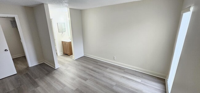 Building Photo - 4537 Treehouse Ln