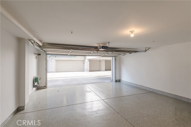 Building Photo - 5405 W 149th Pl
