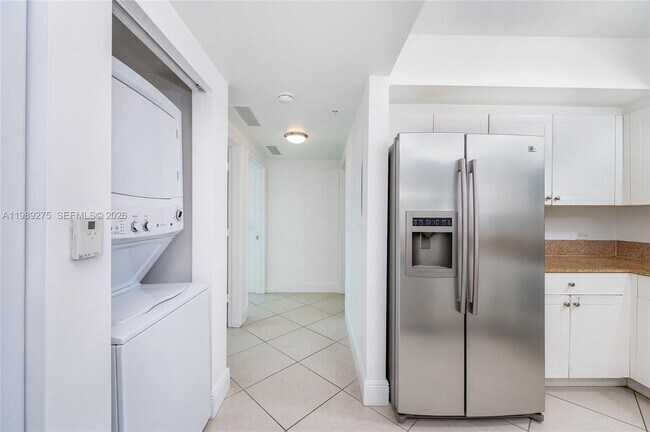 Building Photo - 117 NW 42nd Ave