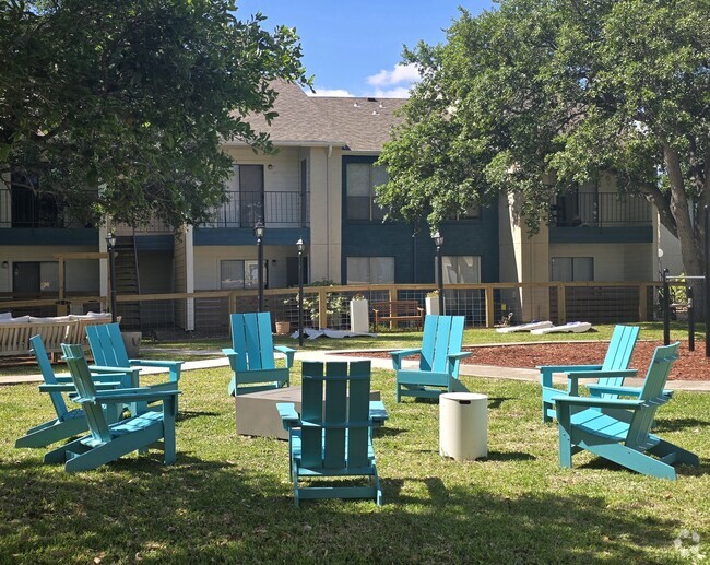 Building Photo - Sugar Tree Apartment Homes