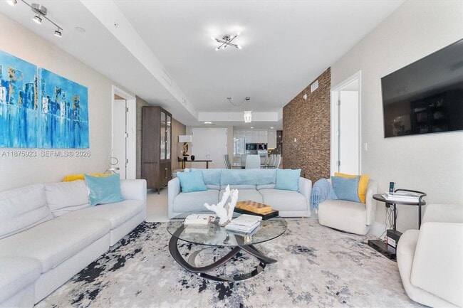 Building Photo - 17475 Collins Ave