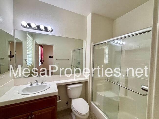 Building Photo - 7401 Roundhill Pl