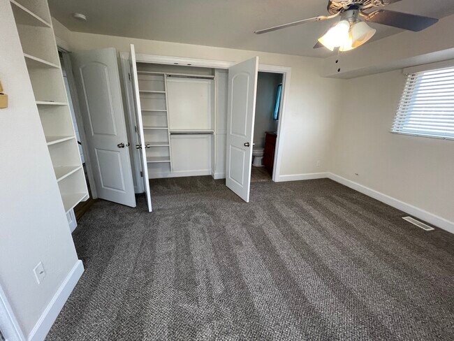 Building Photo - 250 N 360 W