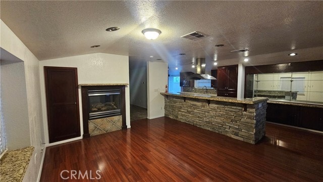 Building Photo - 141 W Pleasant View Ave