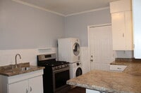 Building Photo - 396 Van Buren Ave