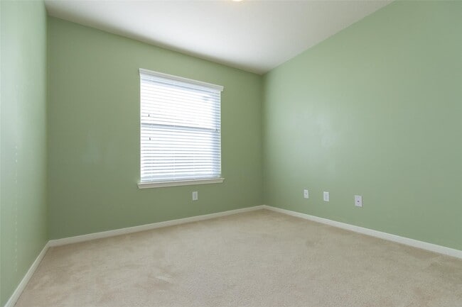 Building Photo - 24519 Red Bluff Tr