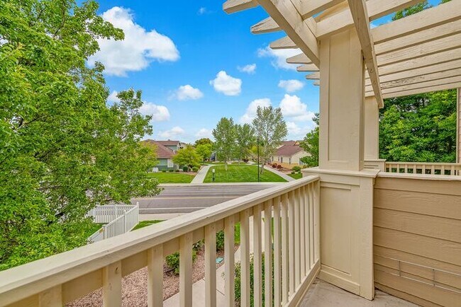 Building Photo - Modern 3-Bedroom North-End Condo Near Canyon View Park & Mesa Mall