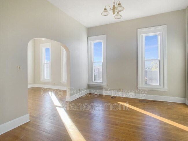 Building Photo - 307 N Vesper Street