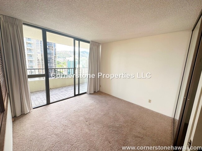 Building Photo - 55 S Judd St