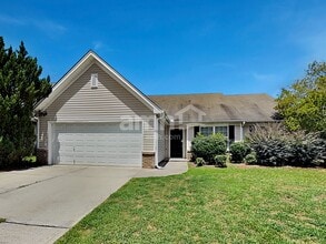 Building Photo - 975 Donington Cir