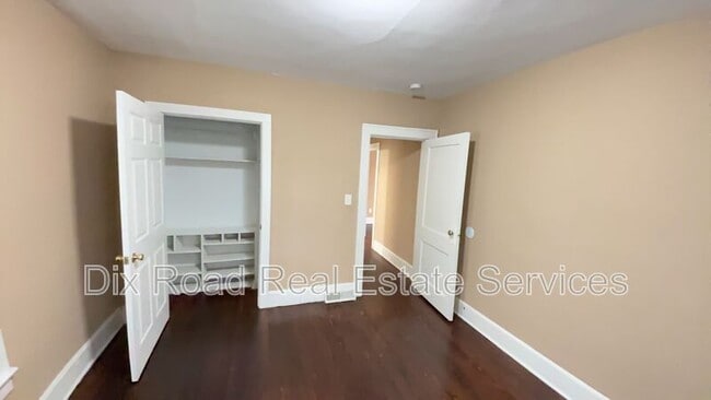 Building Photo - 717 N D St