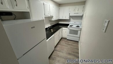 Building Photo - 799 Farm Rd