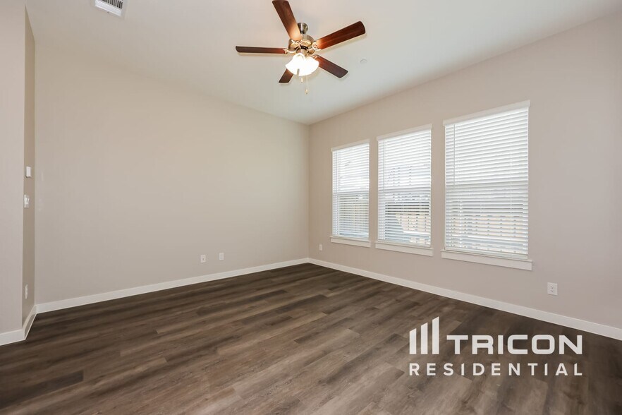 Building Photo - 5476 Granite Trl