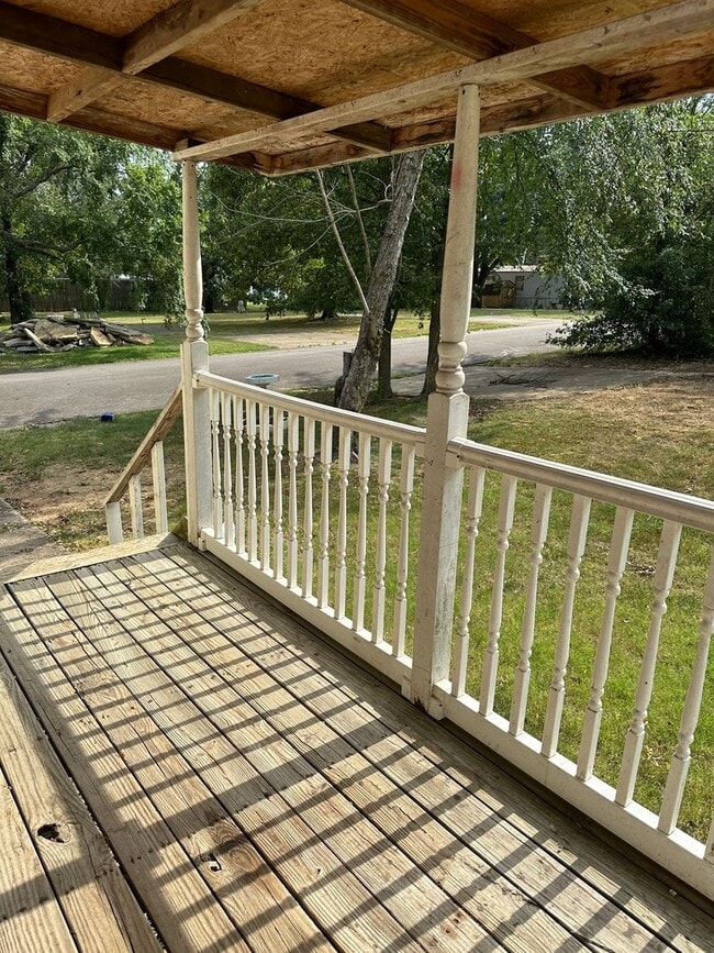 Building Photo - Owner financing only