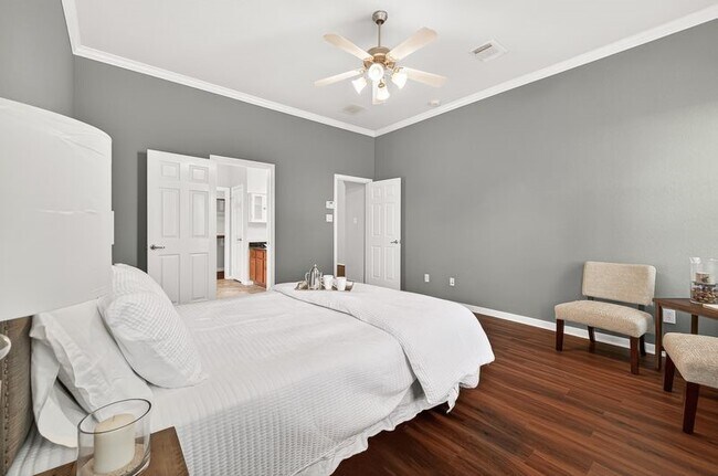 Building Photo - 111 S Rocky Point Cir