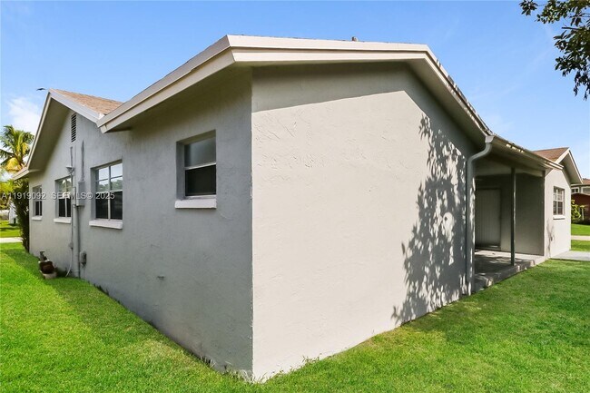 Building Photo - 22458 SW 56th Ave