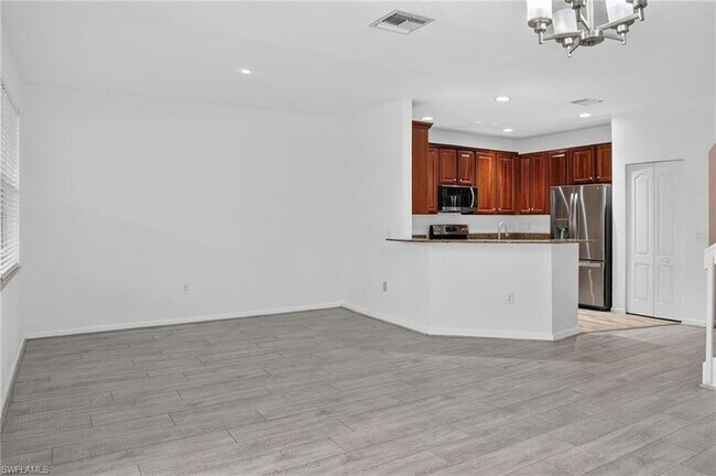 Building Photo - 7082 Venice Way