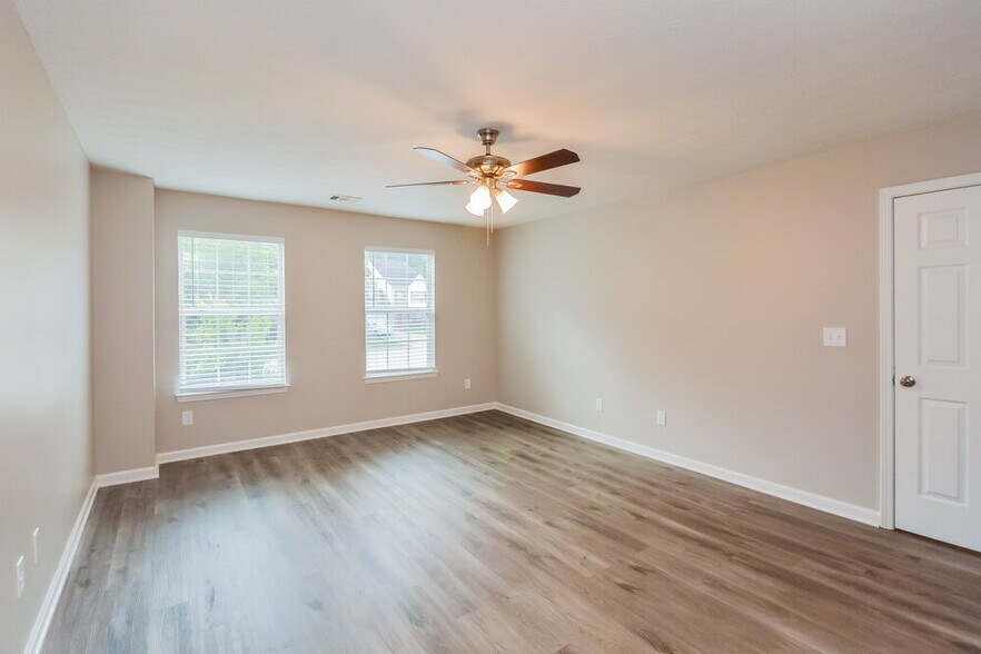 Building Photo - 213 Siesta Key Ct