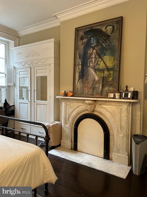 Building Photo - 277 S 4th St