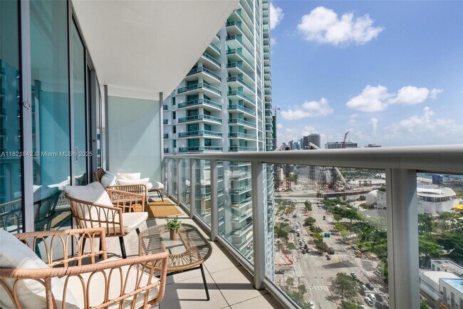 Building Photo - 888 Biscayne Blvd