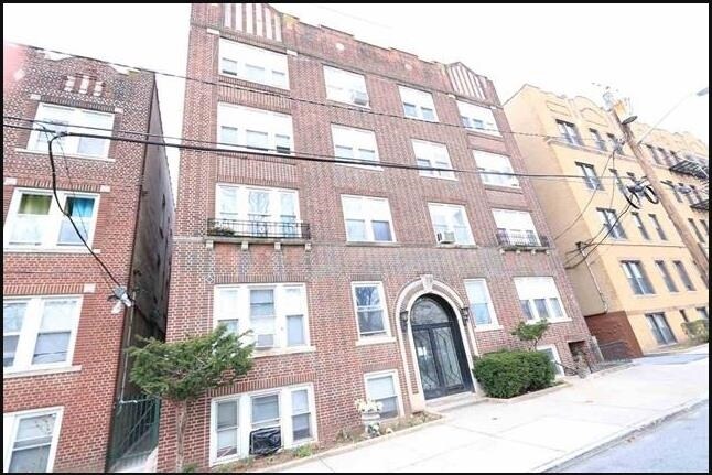 Building Photo - 157-159-159 W 48th St