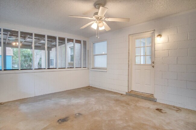 Building Photo - Updated 3-Bedroom, 2-Bath Ranch with Fenced Backyard, Carport, and Modern Kitchen