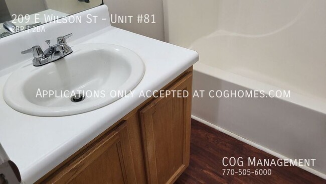 Building Photo - 209 E Wilson St