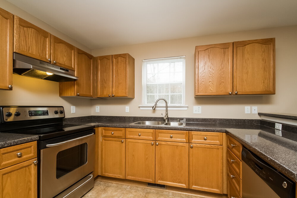 Building Photo - 1549 Bridgecrest Dr